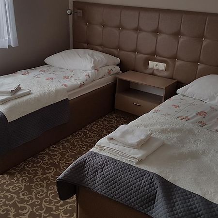 Hotel Gutland Wysokie Mazowieckie Εξωτερικό φωτογραφία