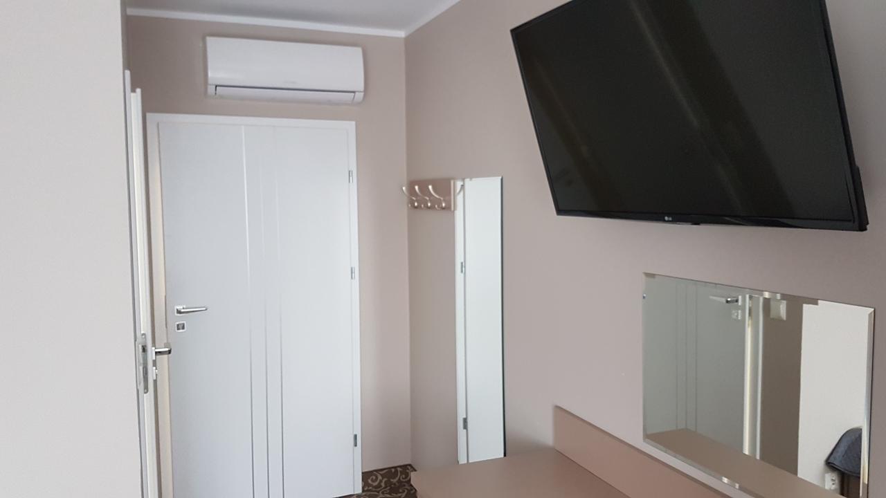 Hotel Gutland Wysokie Mazowieckie Εξωτερικό φωτογραφία