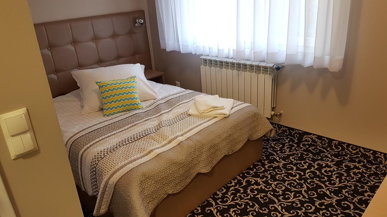 Hotel Gutland Wysokie Mazowieckie Εξωτερικό φωτογραφία